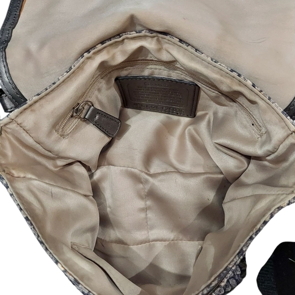 Coach Small Snakeskin Pattern Jacquard With Leather Shoulder Bag F26036 - Picture 10 of 11